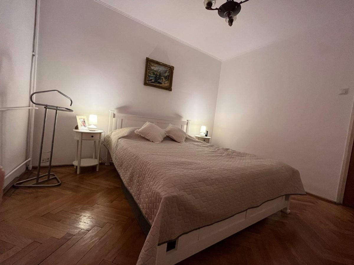 Lala'S Sweet Nest Apartment Călimăneşti Exterior foto